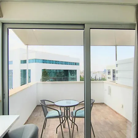 Phaedrus Living: Luxury 507 * Nikozja
